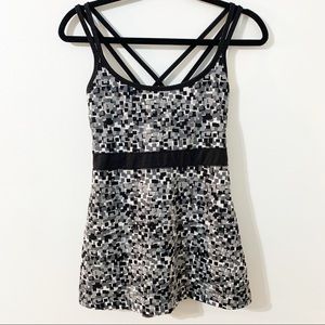 Soybu Pixel Pattern Strappy Lightweight Yoga Workout Tank Top Criss Cross Straps